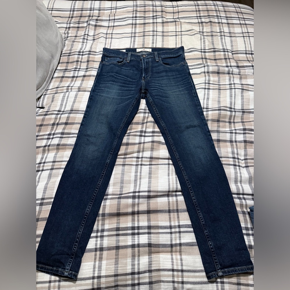 Hollister Men's Dark Blue Slim Jeans